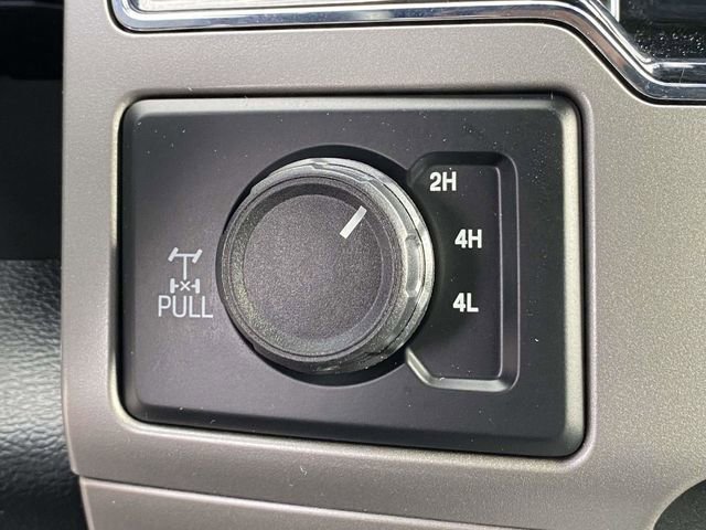 Certified 2022 Ford F350 Lariat w/ Tremor Off-Road Package image 36