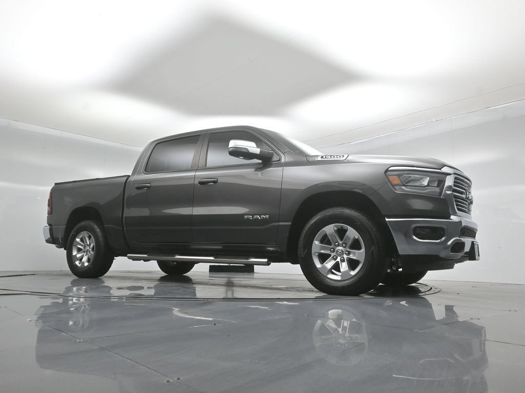 Used 2023 RAM 1500 Laramie AWD/4WD image 4
