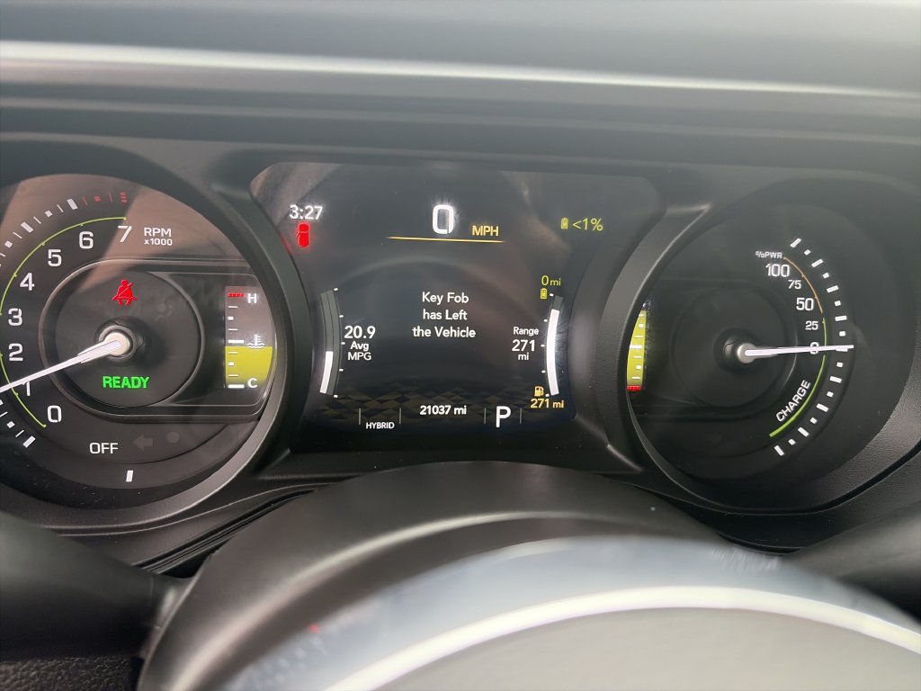 Used 2025 Jeep Wrangler Unlimited Sahara w/ Safety Group AWD/4WD image 35