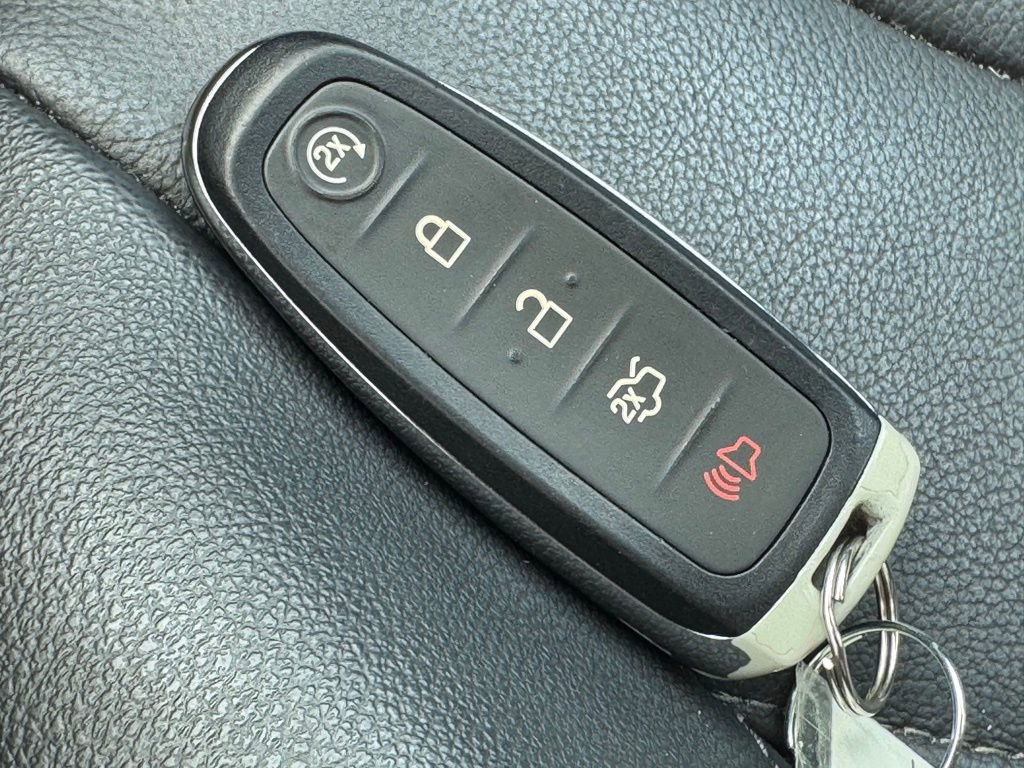 Certified 2017 Ford Focus Titanium FWD image 22