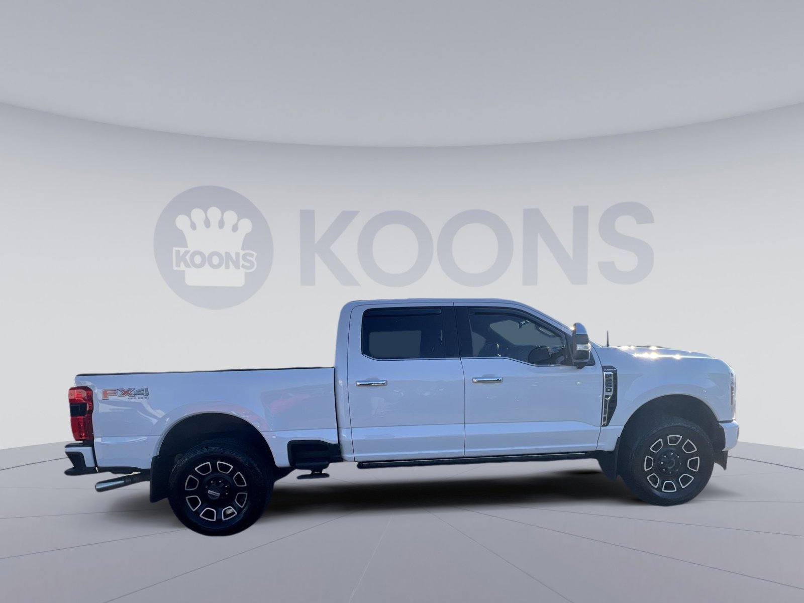 Certified 2024 Ford F250 Platinum w/ FX4 Off-Road Package AWD/4WD image 12