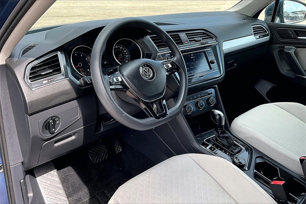 Used 2020 Volkswagen Tiguan S image 14
