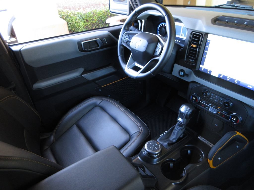 Certified 2023 Ford Bronco Badlands w/ Sasquatch Package AWD/4WD image 21