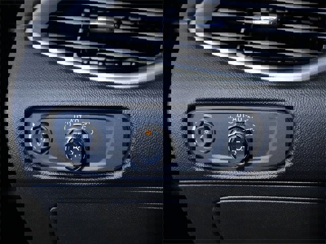 Used 2023 Chevrolet Malibu RS image 23