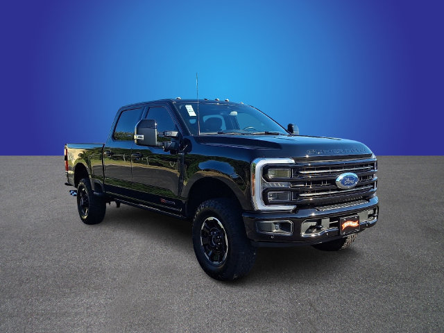 Certified 2026 Ford F350 Platinum w/ Tremor Off-Road Package AWD/4WD image 3