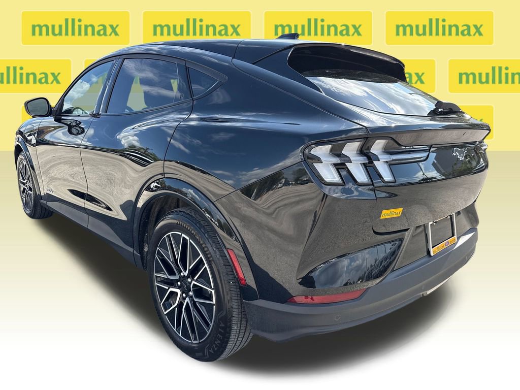 Certified 2025 Ford Mustang Mach-E Premium image 9