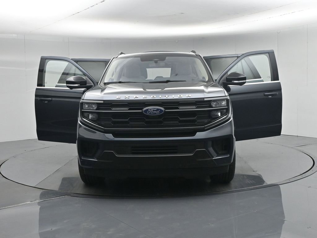 Certified 2025 Ford Expedition Max Active RWD image 38