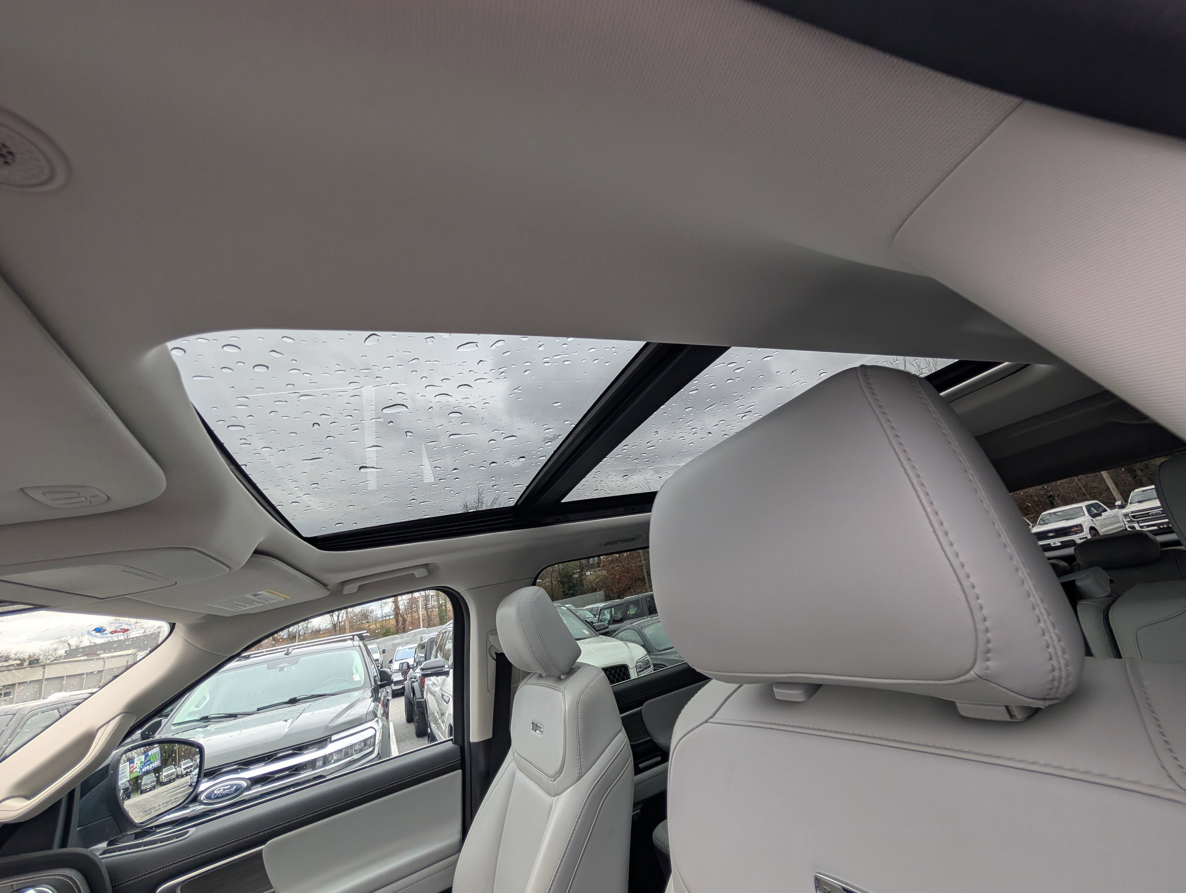 Certified 2025 Ford Expedition Max Platinum image 24