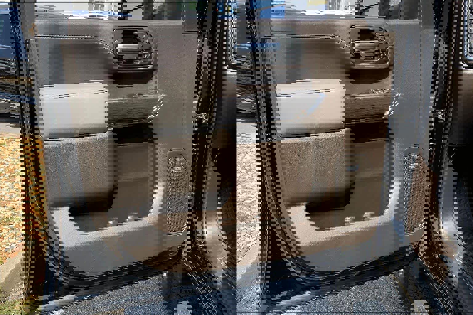 Used 2022 Chevrolet Silverado 2500 LTZ w/ LTZ Convenience Package image 22