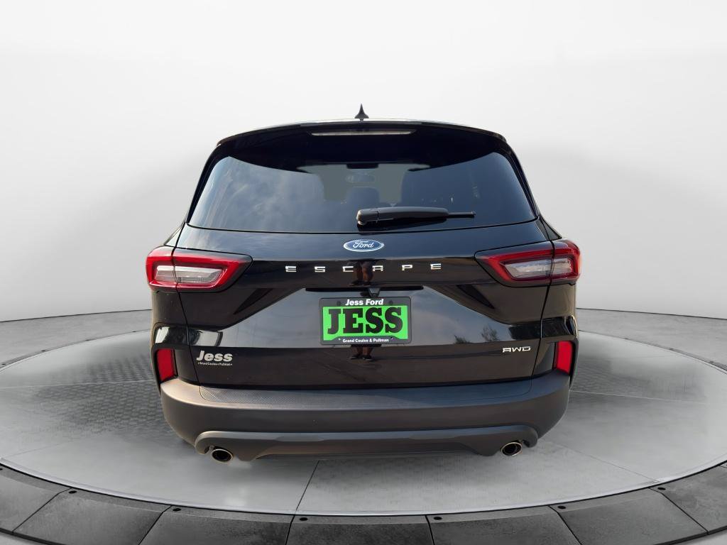 Certified 2025 Ford Escape Platinum AWD/4WD image 9