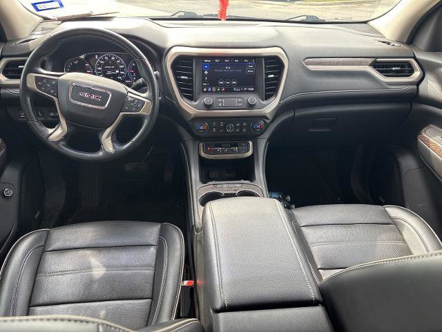 Used 2022 GMC Acadia Denali w/ Denali Technology Package FWD image 11