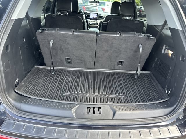 Certified 2023 Ford Explorer XLT w/ Equipment Group 202A AWD/4WD image 20