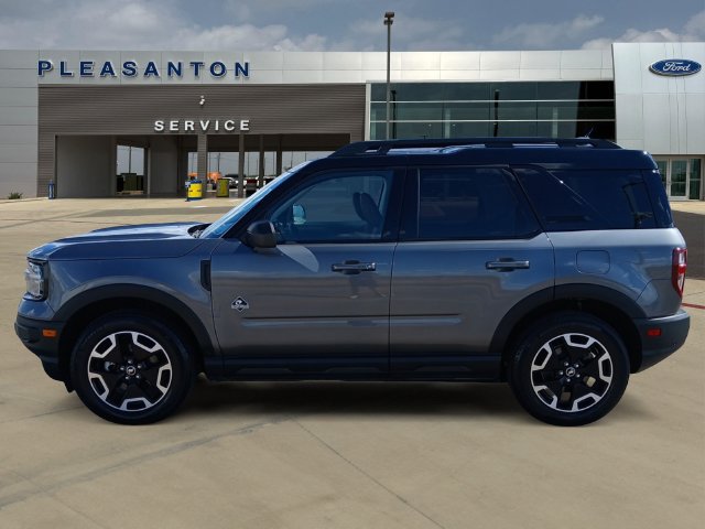 Certified 2024 Ford Bronco Sport Outer Banks w/ Tech Package AWD/4WD image 2
