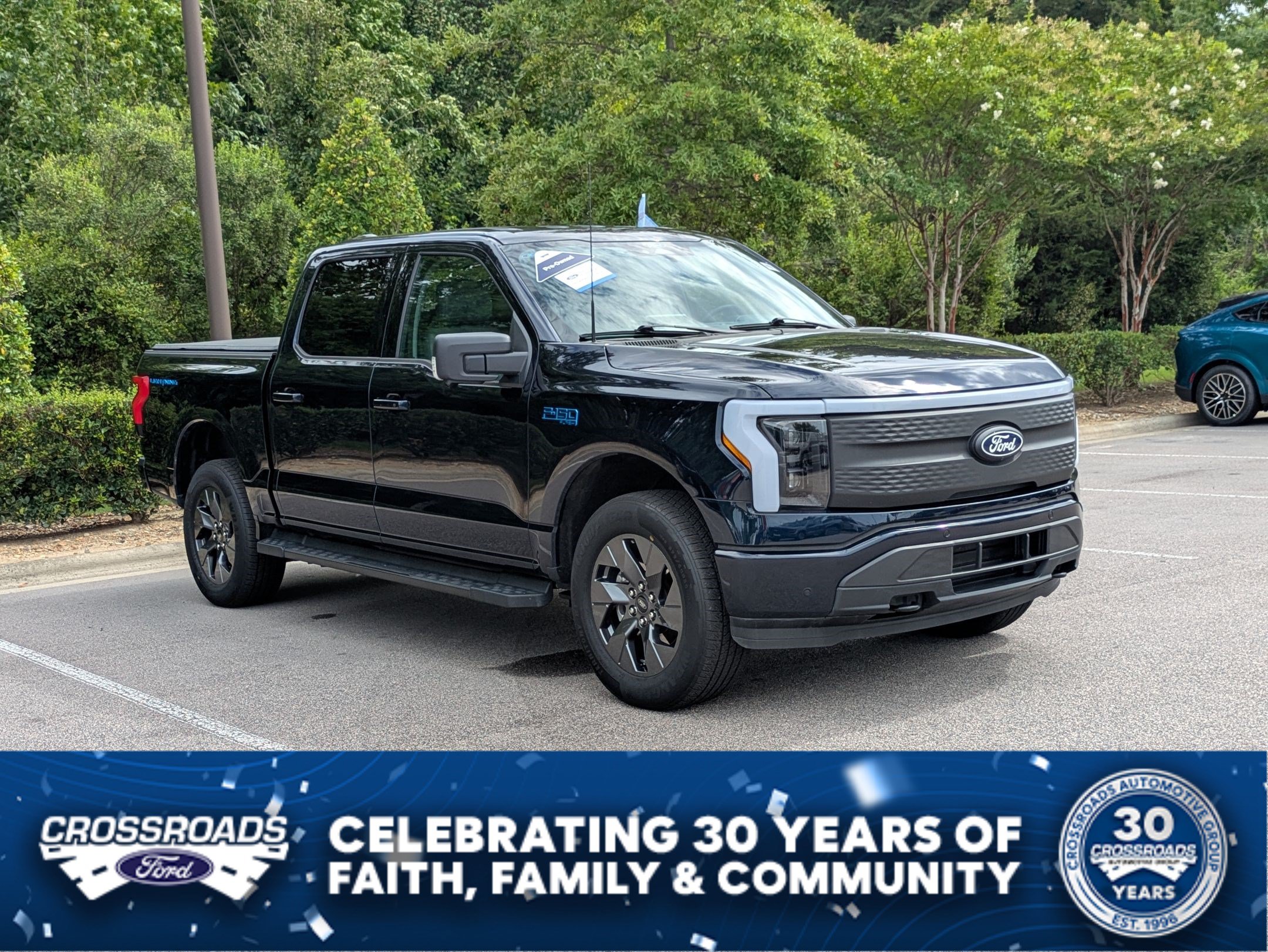 Certified 2025 Ford F150 Lightning Flash AWD/4WD image 1