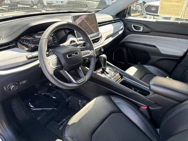 Used 2022 Jeep Compass Latitude FWD image 16