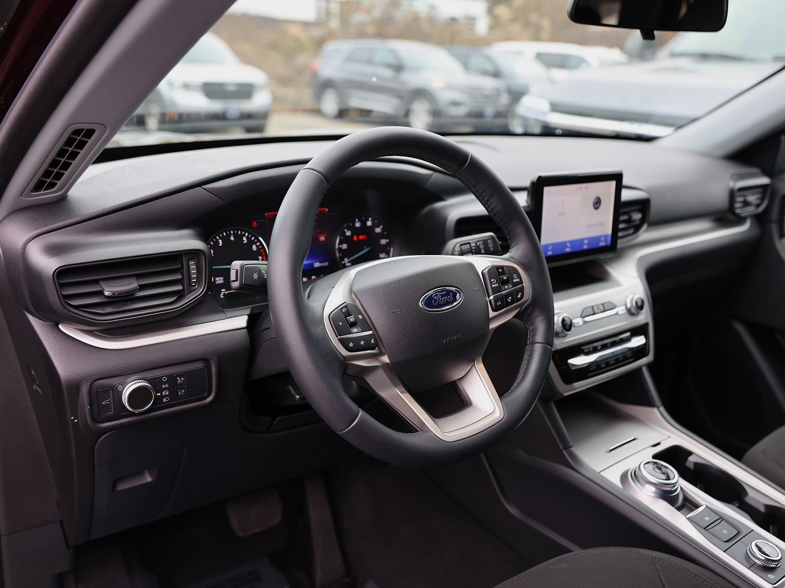 Certified 2022 Ford Explorer XLT w/ Class IV Trailer Tow Package image 19