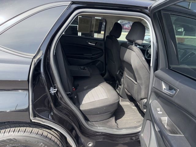 Certified 2023 Ford Edge SE w/ Black Appearance Package AWD/4WD image 10