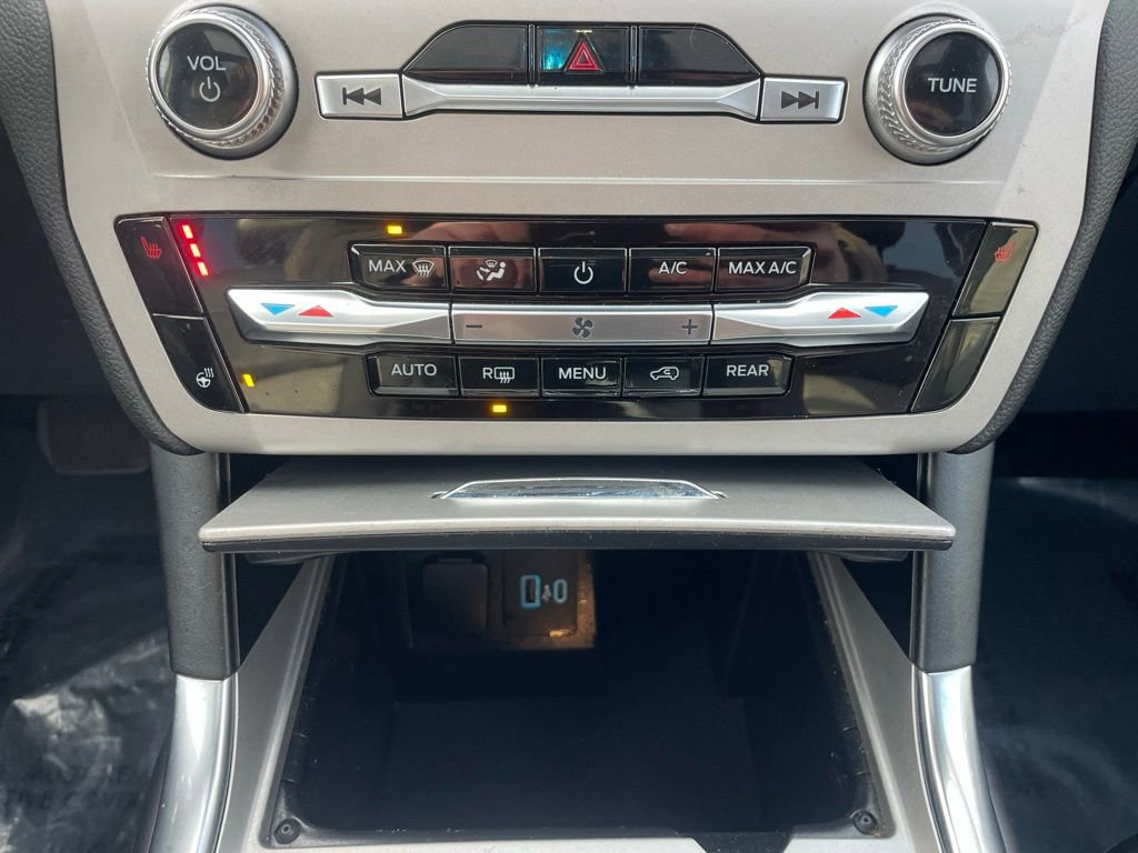 Certified 2024 Ford Explorer XLT w/ Equipment Group 202A image 16