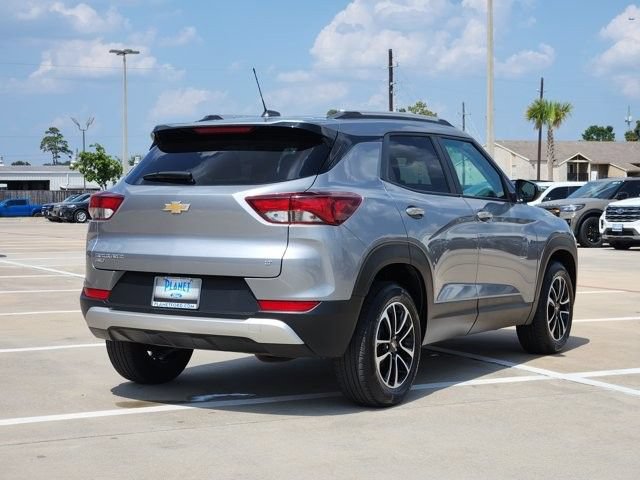 Used 2025 Chevrolet TrailBlazer LT AWD/4WD image 7