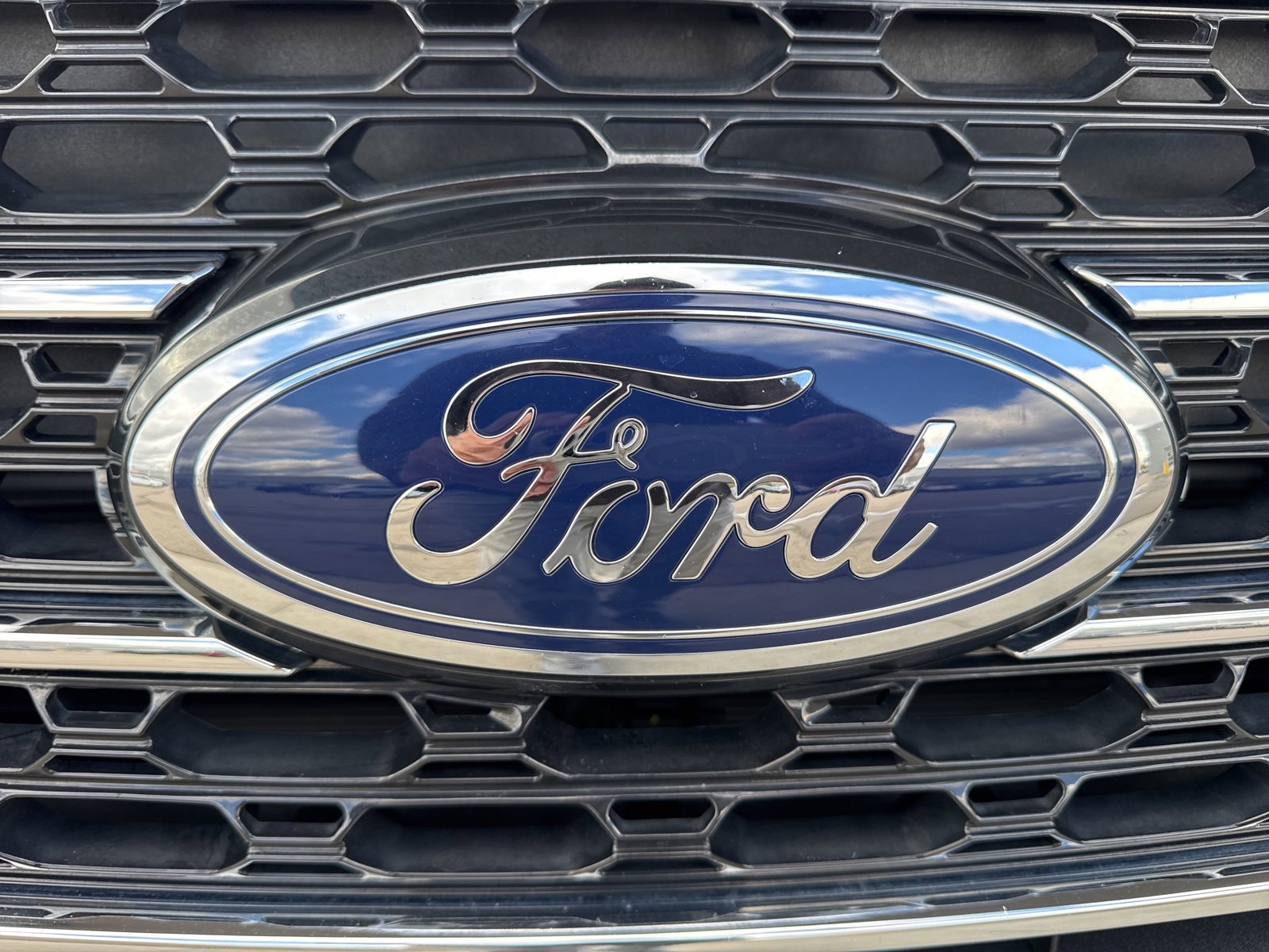 Certified 2023 Ford Explorer XLT image 13