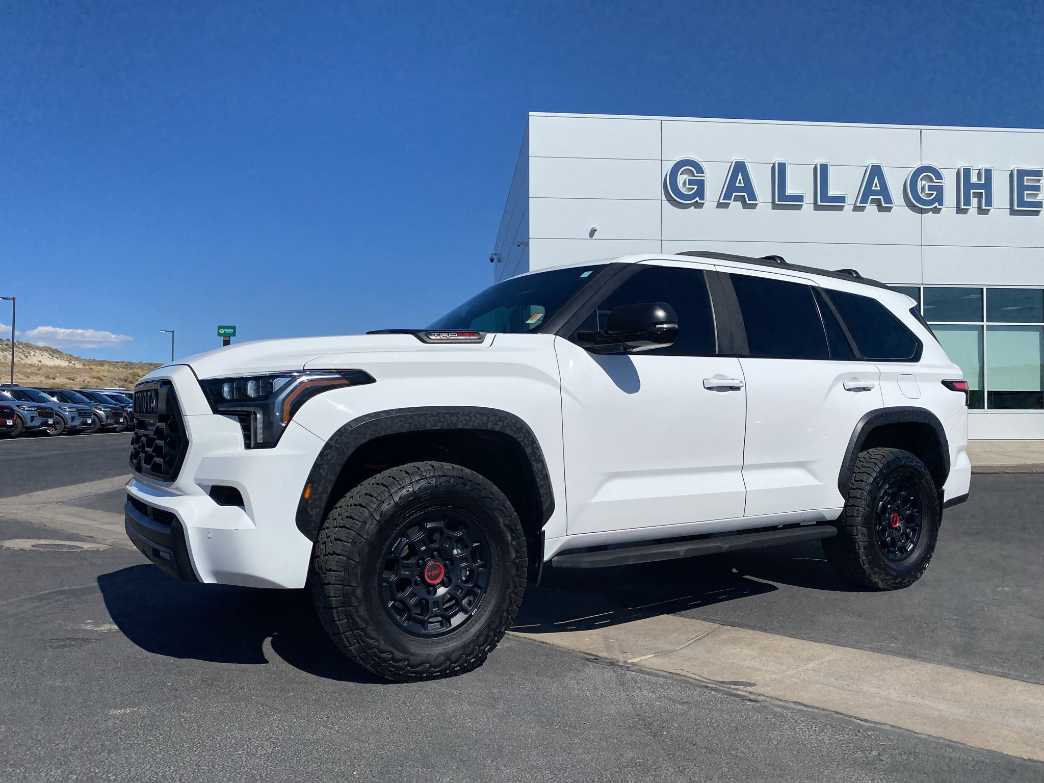 Used 2024 Toyota Sequoia TRD Pro AWD/4WD image 33