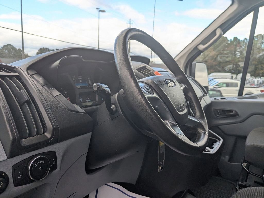 Certified 2019 Ford Transit 150 XLT image 15