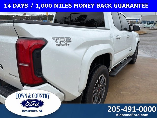 Used 2024 Toyota Tacoma TRD Sport w/ TRD Sport Upgrade Package image 5