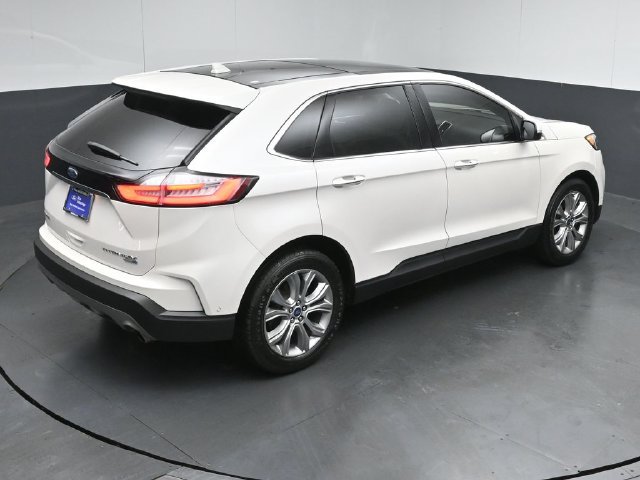 Certified 2019 Ford Edge Titanium w/ Equipment Group 301A AWD/4WD image 52