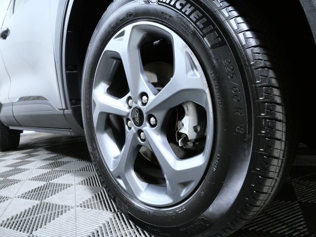 Certified 2025 Ford Escape ST-Line Select AWD/4WD image 2