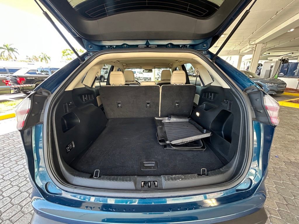 Certified 2020 Ford Edge SEL w/ Cold Weather Package FWD image 30