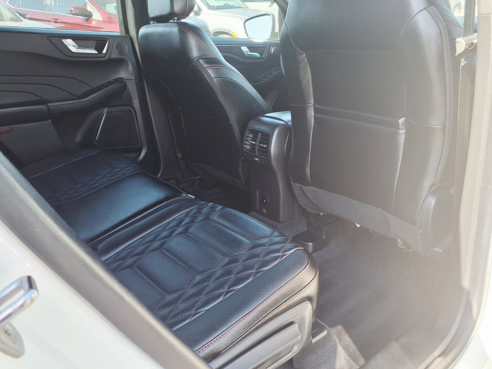 Certified 2024 Ford Escape ST-Line Elite w/ Premium Technology Package image 13