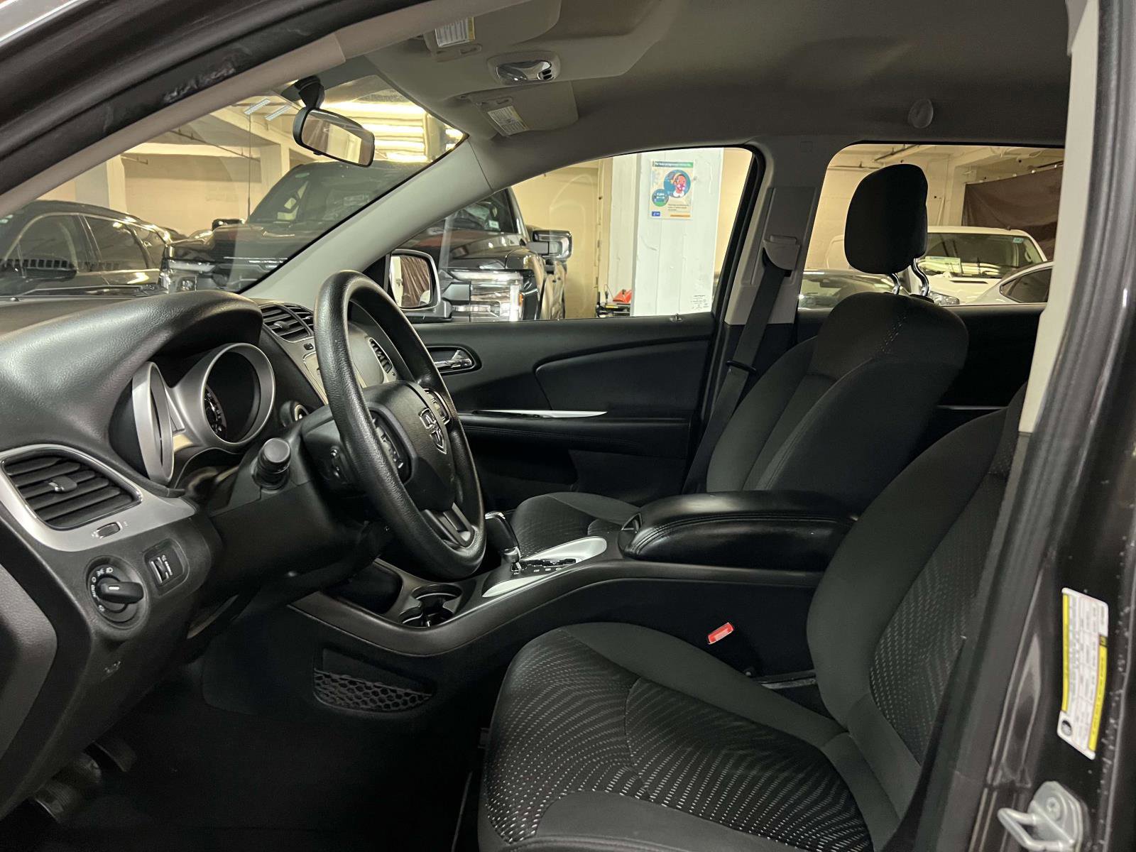 Used 2017 Dodge Journey SE image 17