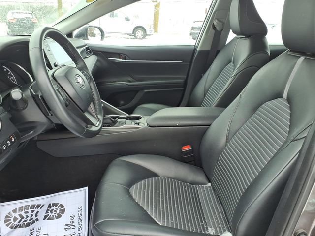 Used 2024 Toyota Camry SE image 13