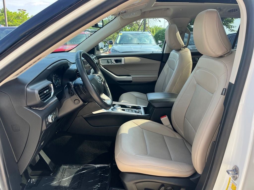 Certified 2021 Ford Explorer Limited w/ Hybrid Equipment Group 310A AWD/4WD image 25