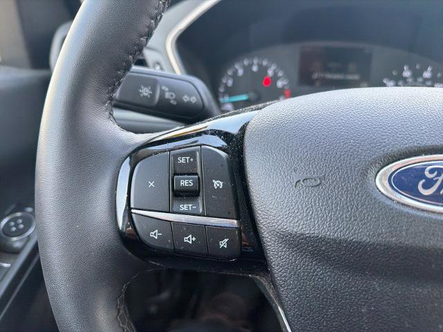 Certified 2022 Ford Escape SE w/ SE Sport Appearance Package image 14