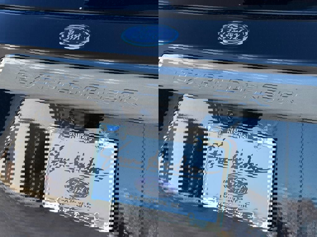 Certified 2022 Ford Explorer XLT w/ Equipment Group 202A image 50