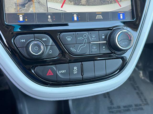 Used 2021 Chevrolet Bolt Premier w/ Infotainment Package FWD image 21