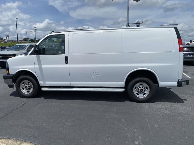 Used 2024 GMC Savana 2500 w/ Driver Convenience Package RWD image 4