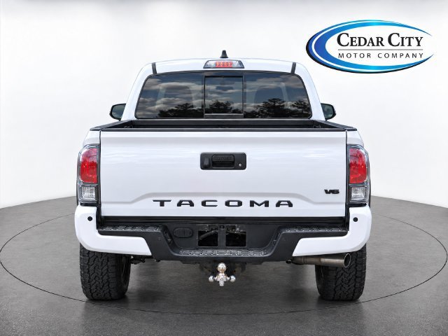 Used 2020 Toyota Tacoma TRD Off-Road w/ Technology Package AWD/4WD image 7