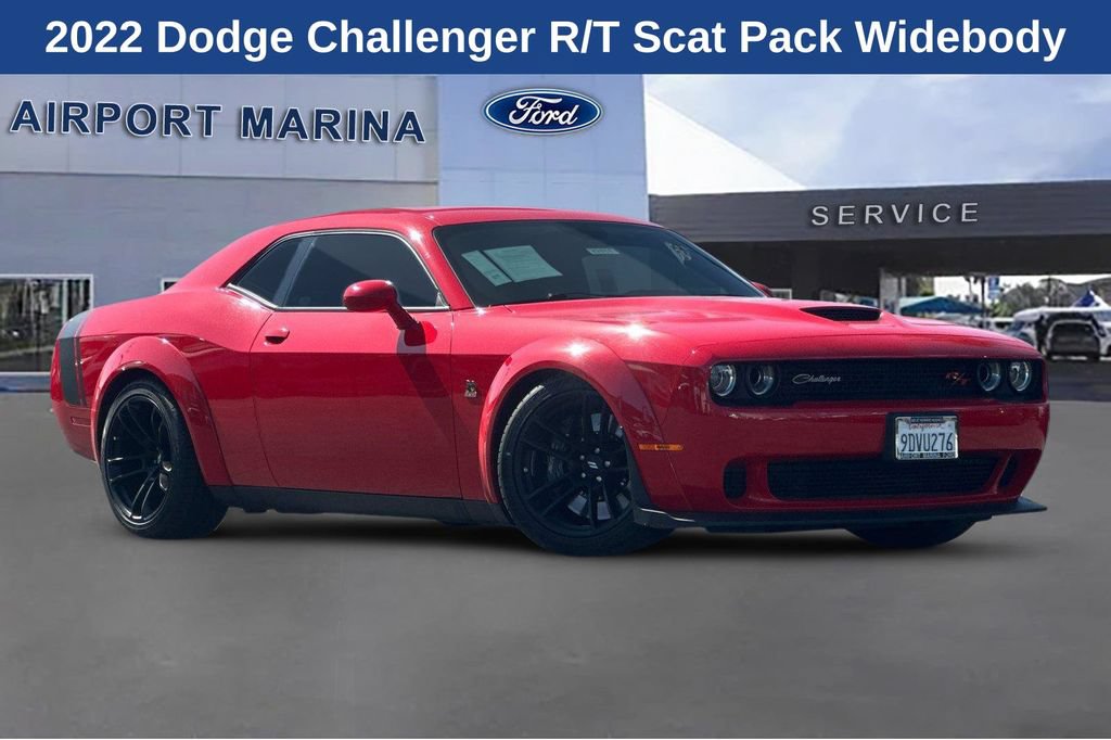 Used 2022 Dodge Challenger R/T Scat Pack RWD image 2
