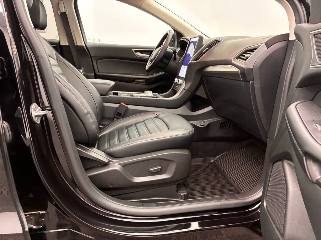 Certified 2022 Ford Edge SEL w/ Convenience Package image 28