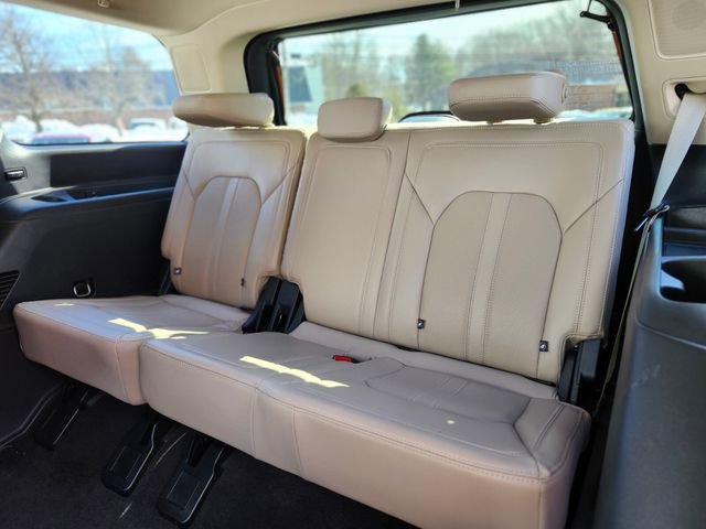 Certified 2023 Ford Expedition Limited image 18