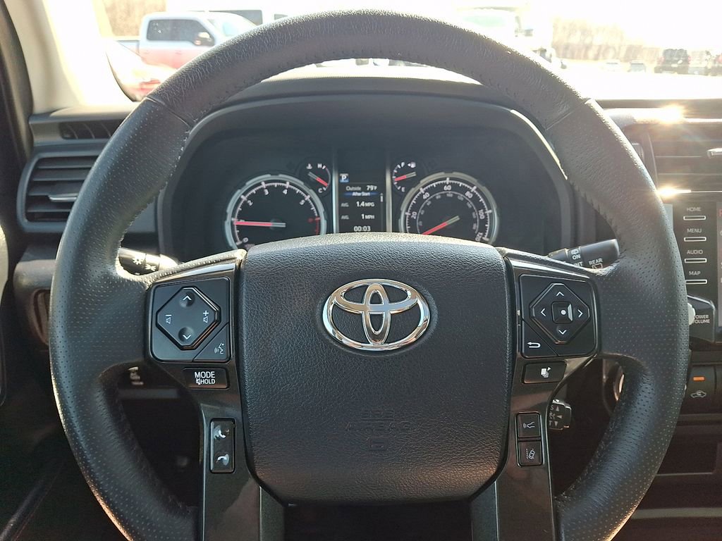 Used 2021 Toyota 4Runner Venture w/ Moonroof Package image 20