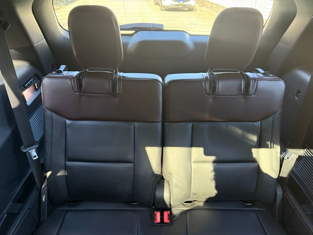 Certified 2022 Ford Explorer Platinum w/ Equipment Group 601A image 12