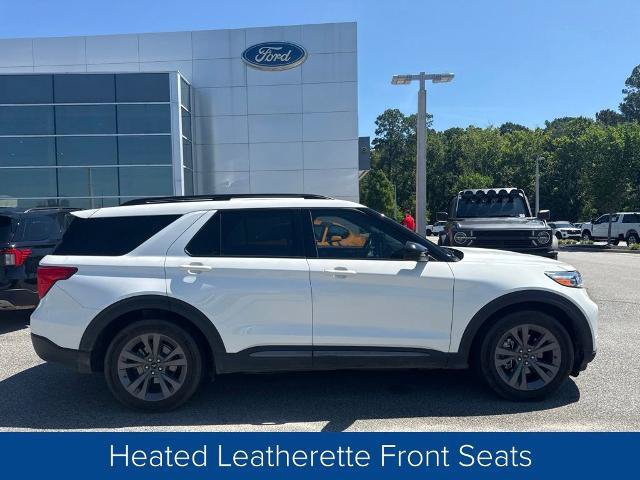 Certified 2024 Ford Explorer XLT w/ Equipment Group 202A RWD image 2