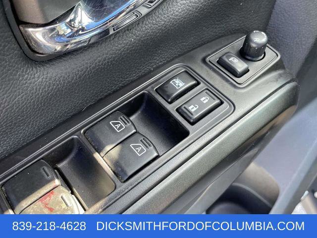 Used 2020 Nissan Titan PRO-4X w/ Pro-4x Convenience Package image 17