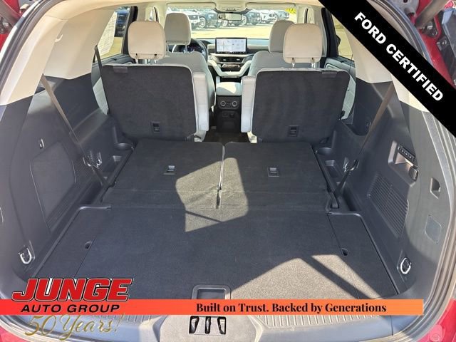 Certified 2025 Ford Explorer Platinum w/ LUX Leather Package image 23
