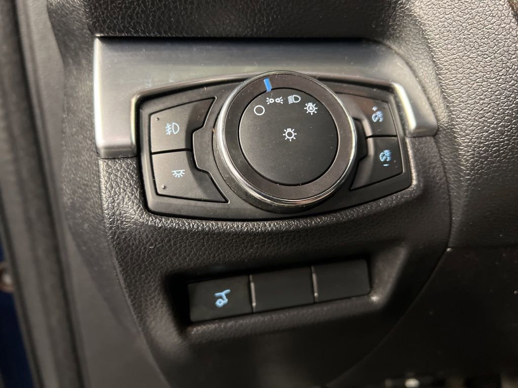 Certified 2017 Ford Explorer Limited FWD image 20
