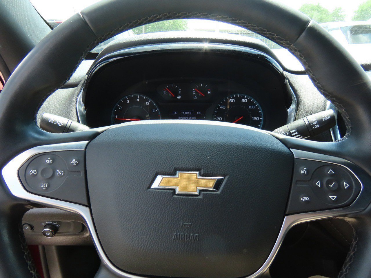 Used 2023 Chevrolet Traverse LT image 26