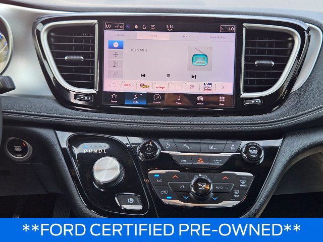 Used 2023 Chrysler Pacifica Touring FWD image 26